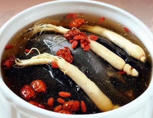 清炖乌骨鸡汤的做法