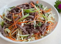 白烩小牛肉的做法