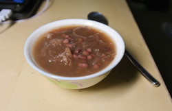 红豆银耳汤的做法
