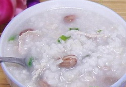 花生瘦肉粥的做法