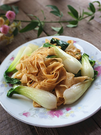 豆皮炒青菜的做法